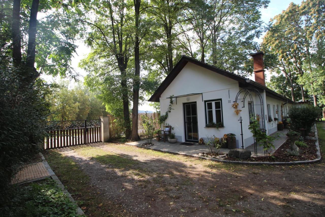 Вилла Ferienhaeuschen Gruber Loosdorf Экстерьер фото